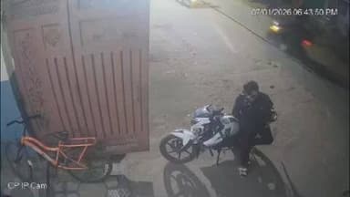 नाथनगर: पिपरापाती में दुकान के सामने से साइकिल चोरी, सीसीटीवी में कैद हुई वारदात