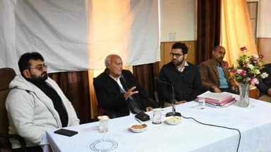 जवाली: ग्रामीण क्षेत्रों में आधुनिक स्वास्थ्य सुविधाएं पहुंचाना सरकार की प्राथमिकता है: ज्वाली में बोले प्रो. चंद्र कुमार