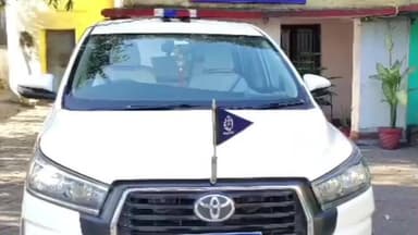 पेटरवार: बोकारो डीआईजी आनंद प्रकाश बेरमो थाना पहुंचे, दिए कई आवश्यक निर्देश