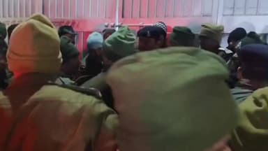 ग्वालियर गिर्द: ग्वालियर अंबेडकर पोस्टर विवाद: पूर्व बार अध्यक्ष अनिल मिश्रा जेल से रिहा, सरकार पर लगाए गंभीर आरोप