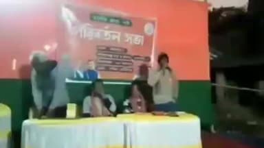 খড়গপুর ১: খড়্গপুরে বিজেপির পরিবর্তন পথসভা থেকে তৃণমূলের রিপোর্ট কার্ড প্রকাশ