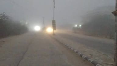 मोहनगढ़ सहित नहरी क्षेत्र मे घने कोहरे का लगातार दौर जारी है,,
#Jaisalmer #barmer #Bikaner #jodhpur #rajsthan #kohara #f...