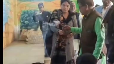 হুড়া: হুড়া ও কাশীপুর ব্লকের ৪ টি অঞ্চলে এক যোগে আনুষ্ঠানিক ভাবে শুরু হল উন্নয়নের পাঁচালী ও সংলাপ,উপস্থিত জেলা পরিষদের কোমেন্টর