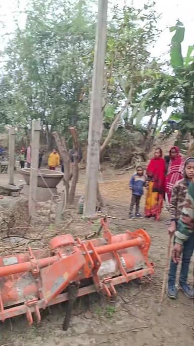 पिपराखर्द में भीषण आग. घर और सामान राखः अशोक विश्वास के घर में लगी, टेंट का सामान भी जला।
Supaul Police Supaul, Bihar - ...