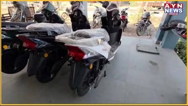 #बाड़मेर में पानी की समस्या को लेकर शिव विधायक रविंद्र सिंह भाटी अधिकारी के सामने जमीन पर बैठे धरने पर