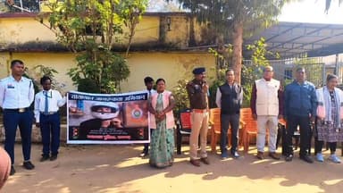 पुसौर: पुसौर और जोबी के स्कूलों में पुलिस की पहल, सड़क सुरक्षा, महिला सुरक्षा और साइबर जागरूकता पर खास कार्यक्रम