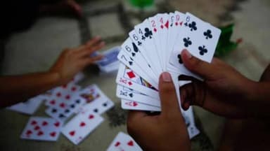 લાલપુર: લાલપુર તાલુકામાં જુગાર રમતા શખ્સો ઝડપાયા