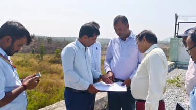 ಮಳವಳ್ಳಿ: ತಾಲ್ಲೂಕಿನ ಹೆಬ್ಬಣಿ ಗ್ರಾಮದ ಬಳಿ 400 ಕೆ ವಿ ವಿದ್ಯುತ್ ವಿತರಣಾ ಕೇಂದ್ರ ಸ್ಥಾಪನೆ ಕುರಿತು ಜಿಲ್ಲಾಧಿಕಾರಿಗಳಿಂದ ಸ್ಥಳ ಪರಿಶೀಲನೆ