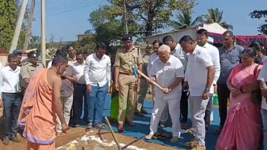 ಸೂಪಾ: ಜೋಯಿಡಾದಲ್ಲಿ ಪೊಲೀಸ್ ವಸತಿ ಗೃಹ ಸಮುಚ್ಚಯ ಕಟ್ಟಡ ಕಾಮಗಾರಿಗೆ ಭೂಮಿಪೂಜೆ ನೆರವೇರಿಸಿದ ಶಾಸಕ ಆರ್.ವಿ.ದೇಶಪಾಂಡೆ