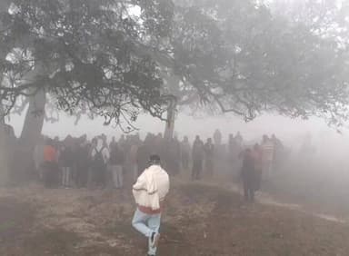 पिंड्रा: सिंधोरा में ट्यूबल के पास मिला युवक का शव, जेब से बरामद हुआ फटा ट्रेन का टिकट, विजिटिंग कार्ड और आईडी