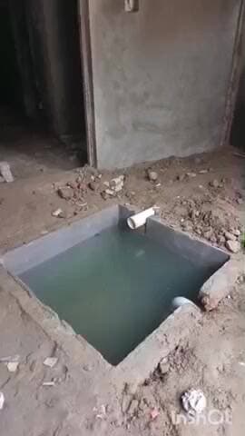 शिकारपुर: शिकारपुर में खुले सेफ्टी टैंक से हादसे का खतरा, निर्माणधीन पुस्तकालय का सेफ्टी टैंक खुला पड़ा