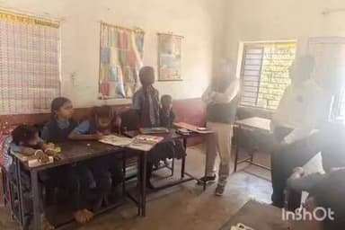 बस्तर: बस्तर ब्लॉक की विभिन्न स्कूलों का एबीईओ सुशील तिवारी ने किया निरीक्षण, मध्यान्ह भोजन सहित शिक्षा की गुणवत्ता की जांच