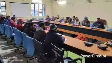 सारवां: प्रखंड की विभिन्न पंचायतों में लंबित आवास निर्माण की समीक्षा, समय सीमा में लक्ष्य पूरा करने का निर्देश