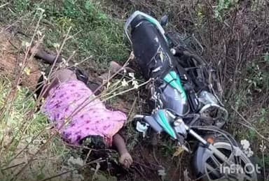 ఇల్లందు: టేకులపల్లి మండల పరిధిలోని ఒడ్డగూడెం గ్రామ సమీపంలో ద్విచక్ర వాహనం అదుపుతప్పి గుంతలో పడటంతో యువకుడు మృతి