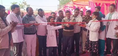 चिनिया: चिनियां पीएचसी में प्रखंड स्तरीय स्वास्थ्य मेले का आयोजन, 860 से अधिक मरीजों ने लिया लाभ