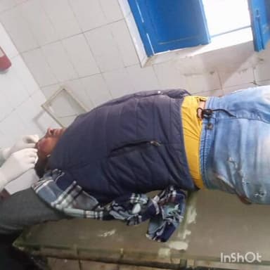 कुचायकोट: थाना क्षेत्र के NH-27 बलथरी चेकपोस्ट के पास सड़क दुर्घटना, एक मोटरसाइकिल सवार जख्मी, अस्पताल में भर्ती