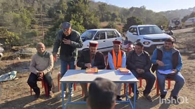 खुंडियां: सुरानी में भाजपा कार्यकर्ताओं की बैठक हुई, पूर्व मंत्री रविंद्र रवि रहे मुख्य अतिथि