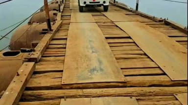 मेजा: डेंगुरपुर धनतुलसी पीपापुल पर चार पहिया वाहन यात्रा शुरू, क्षेत्र के लोगों को आवागमन में मिलेगी सुविधा