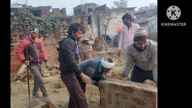 किशनी: गोकुलपुर में एसडीएम के आदेश पर लिपिक ने पुलिस के साथ मिलकर कब्जा हटाया