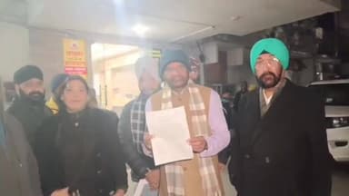 डिफेन्स कॉलोनी: सिख गुरुओं पर अतिसी सिंह के विवादित बयान के बाद रमेश बिधूड़ी ने अमर कॉलोनी थाने में शिकायत दर्ज कराई