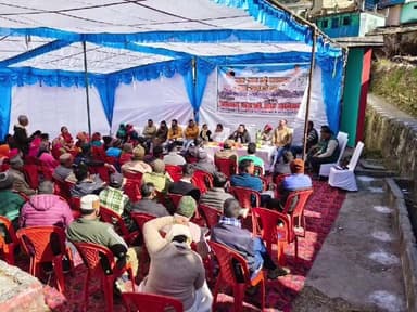 जोशीमठ: टगणी तल्ली में आयोजित शिविर में 185 लाभार्थियों ने विभागीय सेवाओं एवं योजनाओं का लिया लाभ