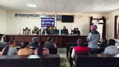 द्वाराहाट: द्वाराहाट ब्लॉक सभागार में बकरी घाटी योजना पर बैठक, किसानों को बकरी पालन से मिलेगा स्वरोजगार