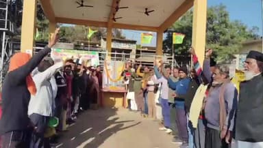 बगोदर: बगोदर में जेएलकेएम ने शेख भिखारी और टिकैत उमरांव सिंह का शहादत दिवस मनाया