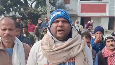 नासरीगंज: पोखराहां गांव के उपभोक्ताओं ने कम क्षमता वाले ट्रांसफॉर्मर को लेकर पीएसएस नासरीगंज पर किया प्रदर्शन