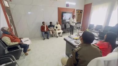 पकड़ी दयाल: पकड़ी दयाल अनुमंडल कार्यालय में जनता दरबार के माध्यम से भूमि विवादों का समाधान, तीन मामलों का मौके पर हुआ निष्पादन