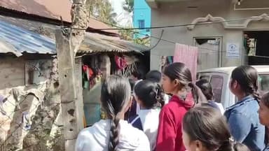 নারায়ণগড়: স্কুল ছুট পড়ুয়াদের খুঁজে বেড়ালো শিক্ষক শিক্ষিকারা