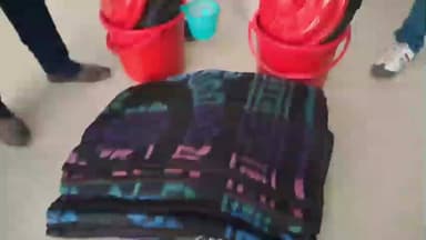 मनिहारी: घर में आग लगने के 12 घंटे के भीतर मनिहारी सीओ ने अग्नि पीड़ितों को ₹12 हजार का चेक सौंपा