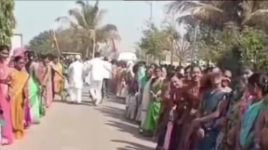 पारनेर: एक विद्यार्थी एक फळझाड उपक्रमाची शतकपूर्ती अभिनेता भाऊ कदम यांच्या हस्ते शंभराव्या झाडाचे रोपण