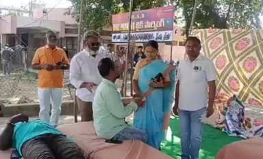 అల్లాదుర్గం: మెదక్ జాతీయ రోడ్డు భద్రత మా సో త్సవాలు సందర్భంగా బస్ డిపోలో రక్తదాన శిబిరం