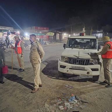 पचपदरा: बालोतरा पुलिस ने 'बी' श्रेणी की नाकाबंदी कर संदिग्ध वाहनों एवं व्यक्तियों की गहन चेकिंग की, 96 कार्रवाई की गई