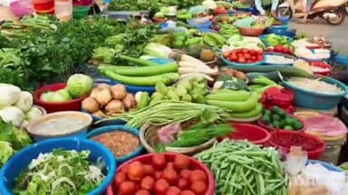 पीरो: चरपोखरी में मनरेगा मार्ट बनाने को लेकर मापी का कार्य शुरू, सुंदर व स्वच्छ बाजार बनाने की योजना