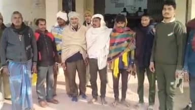 पकड़ी दयाल: पकड़ी दयाल पुलिस ने शराबबंदी कानून के तहत कार्रवाई करते हुए शराब सेवन के आरोप में 10 लोगों को गिरफ्तार कर कोर्ट भेजा