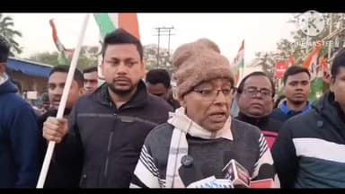 ডায়মন্ডহারবার ১: ডায়মন্ড হারবার স্টেশন মোড়ে তৃণমূল কংগ্রেসের পক্ষ থেকে বিজেপির বিরুদ্ধে প্রতিবাদ মিছিল