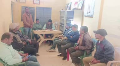 तेवरी सेक्टर में प्रस्फुटन समितियों की सेक्टर स्तरीय बैठक आयोजित की गई