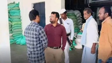 పాతపట్నం: జలుమూరు మండలం అల్లాడ గ్రామంలో ఉన్న ధాన్యం కొనుగోలు కేంద్రాలనుత మిల్లులనుతనిఖీ చేసిన జాయింట్ కలెక్టర్ ఫర్మాన్ అహ్మద్ ఖాన్