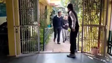 रहटगांव: हरदा कलेक्टर जैन ने किया रहटगांव क्षेत्र का दौरा, फुलडी हाई सेकेंडरी स्कूल का निरीक्षण