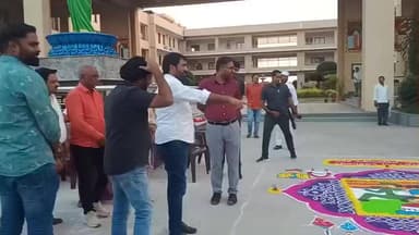 ధర్మారం: ముగ్గుల పోటీల్లో గెలుపొందిన ఉద్యోగులకు బహుమతులు ప్రధానం చేసిన జిల్లా కలెక్టర్ కోయశ్రీ హర్ష