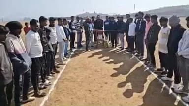 नीमडीह: झिमरी में एक दिवसीय क्रिकेट प्रतियोगिता का आयोजन हुआ