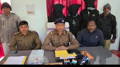 सिमरिया: चट्टीगाड़ीलौंग गांव में नकदी और जेवरात चोरी मामले का पुलिस ने किया खुलासा, तीन गिरफ्तार