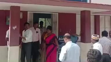 அருப்புக்கோட்டை: பாலைவனத்தம் பகுதியில் அங்கன்வாடி மையத்தை மாவட்ட ஆட்சியர் ஆய்வு செய்தார்