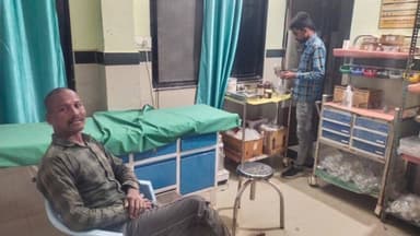 सहसपुर लोहारा: ग्राम पालीगुडा में दो बाइकों की टक्कर, एक व्यक्ति के चेहरे में आई गंभीर चोट, अस्पताल में कराया भर्ती