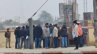 रूपवास: रूपवास रेलवे स्टेशन का डीआरएम ने किया औचक निरीक्षण, आरक्षण खिड़की रविवार को खुलेगी