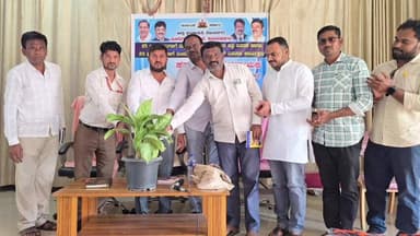 ಹಡಗಲಿ: ಮೀನುಗಾರಿಕೆ ಇಲಾಖೆ ವತಿಯಿಂದ ಮಂಜೂರಾತಿಯಾದ ವಿವಿಧ ಫಲಾನುಭವಿಗಳಿಗೆ ಮನೆ ಮಂಜೂರಾತಿ ಹಾಗೂ ಸಲಕರಣೆಗಳ ಕಿಟ್ ವಿತರಣೆ