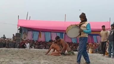 कुमारखंड: रानीपट्टी में पुसी पूर्णिमा मेले के तीसरे दिन कुश्ती दंगल में पुरुष पहलवानों का दबदबा रहा