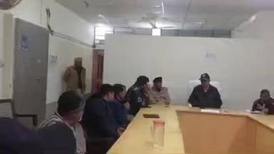 रायसिंहनगर: रायसिंहनगर में यातायात व्यवस्था सुधार के लिए उपखंड अधिकारी ने विभिन्न यूनियन और प्रशासन के साथ की बैठक