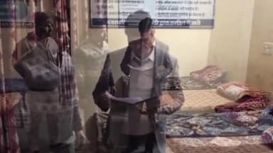 डग: अपर जिला एवं सैशन न्यायाधीश भवानीमंडी ने रैन बसेरों का किया औचक निरीक्षण